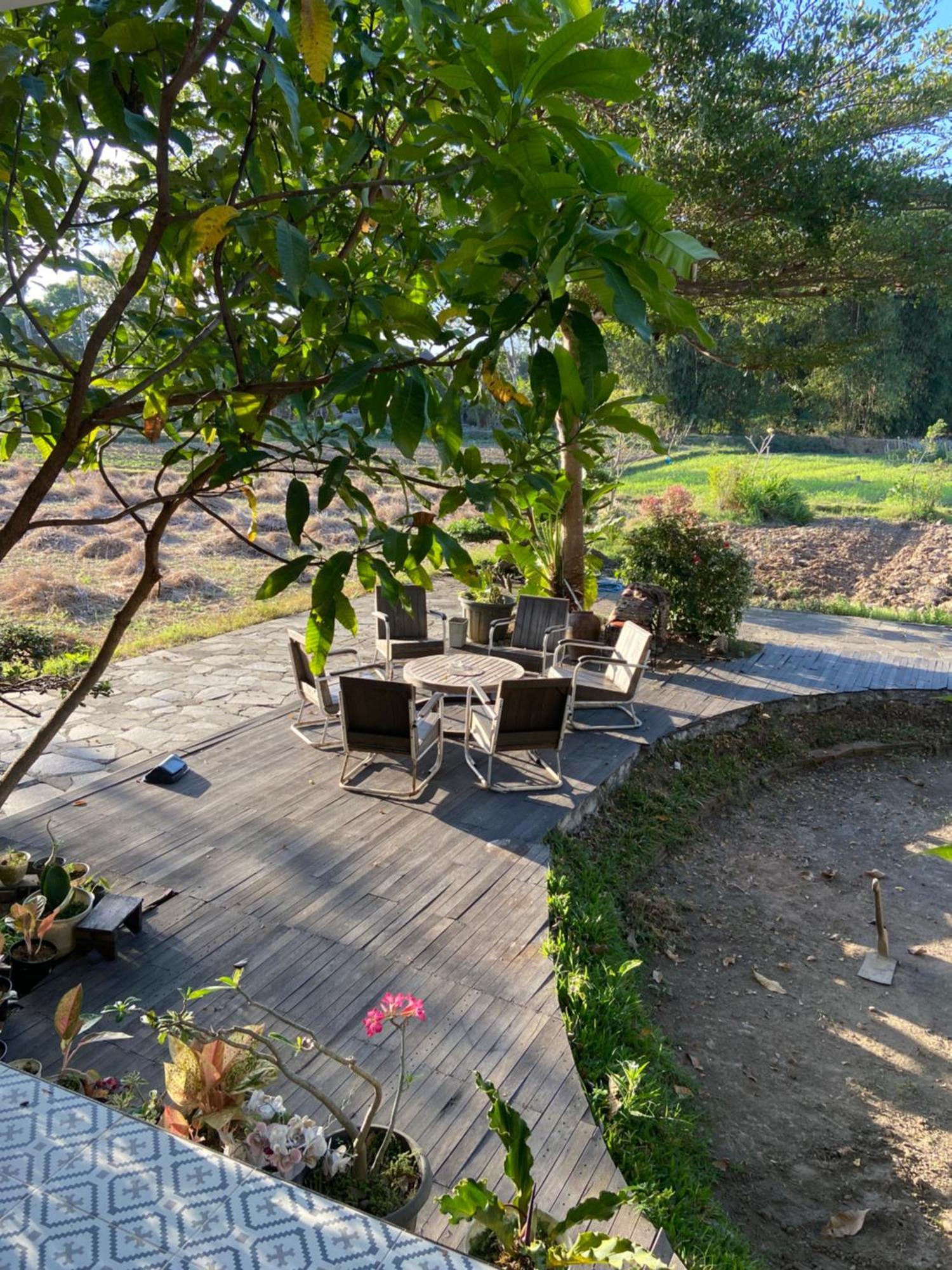 Lotus 2 Guest House Magelang Kültér fotó