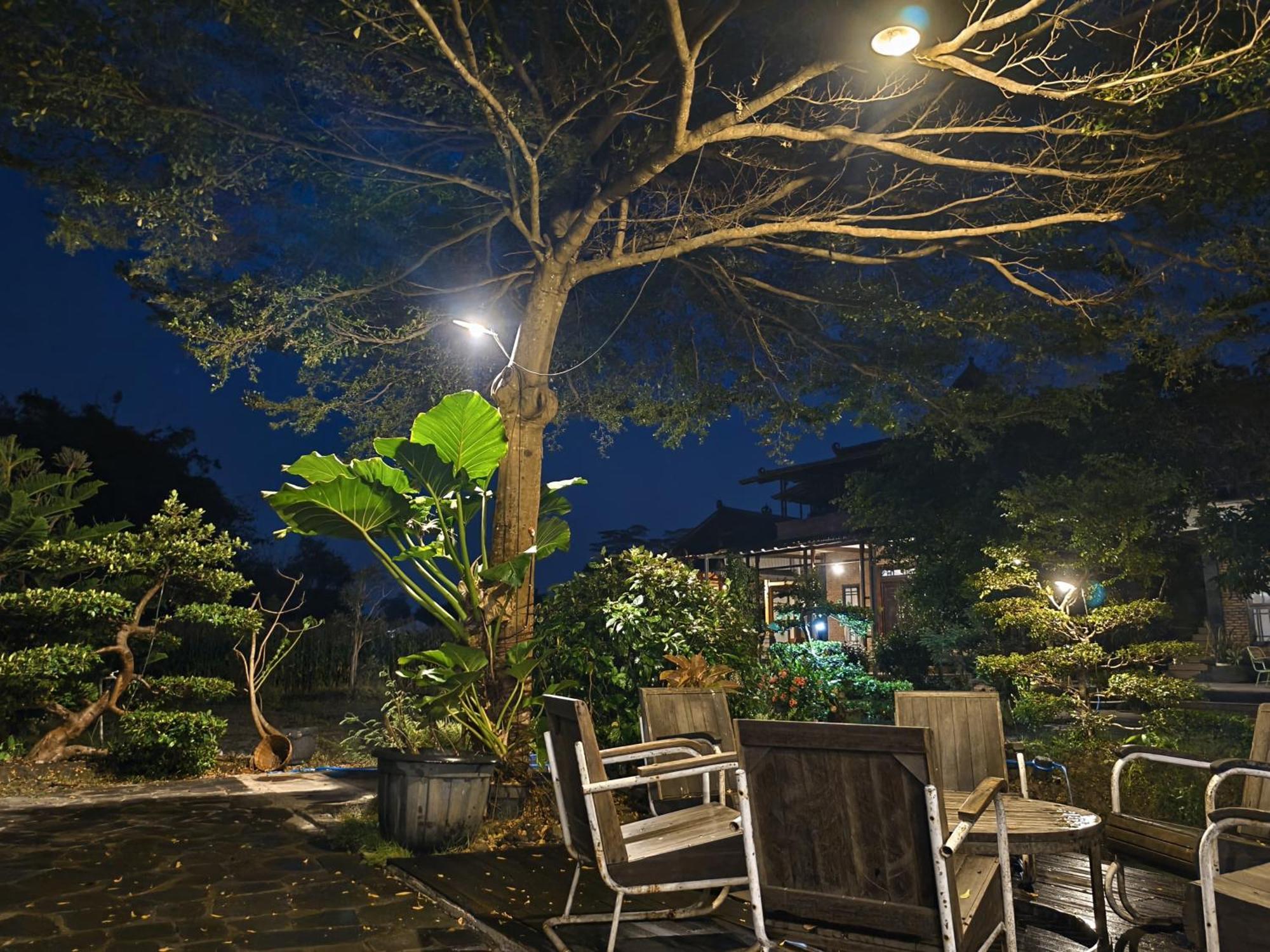 Lotus 2 Guest House Magelang Kültér fotó