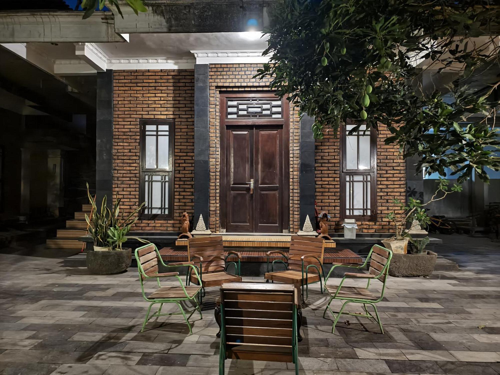 Lotus 2 Guest House Magelang Kültér fotó