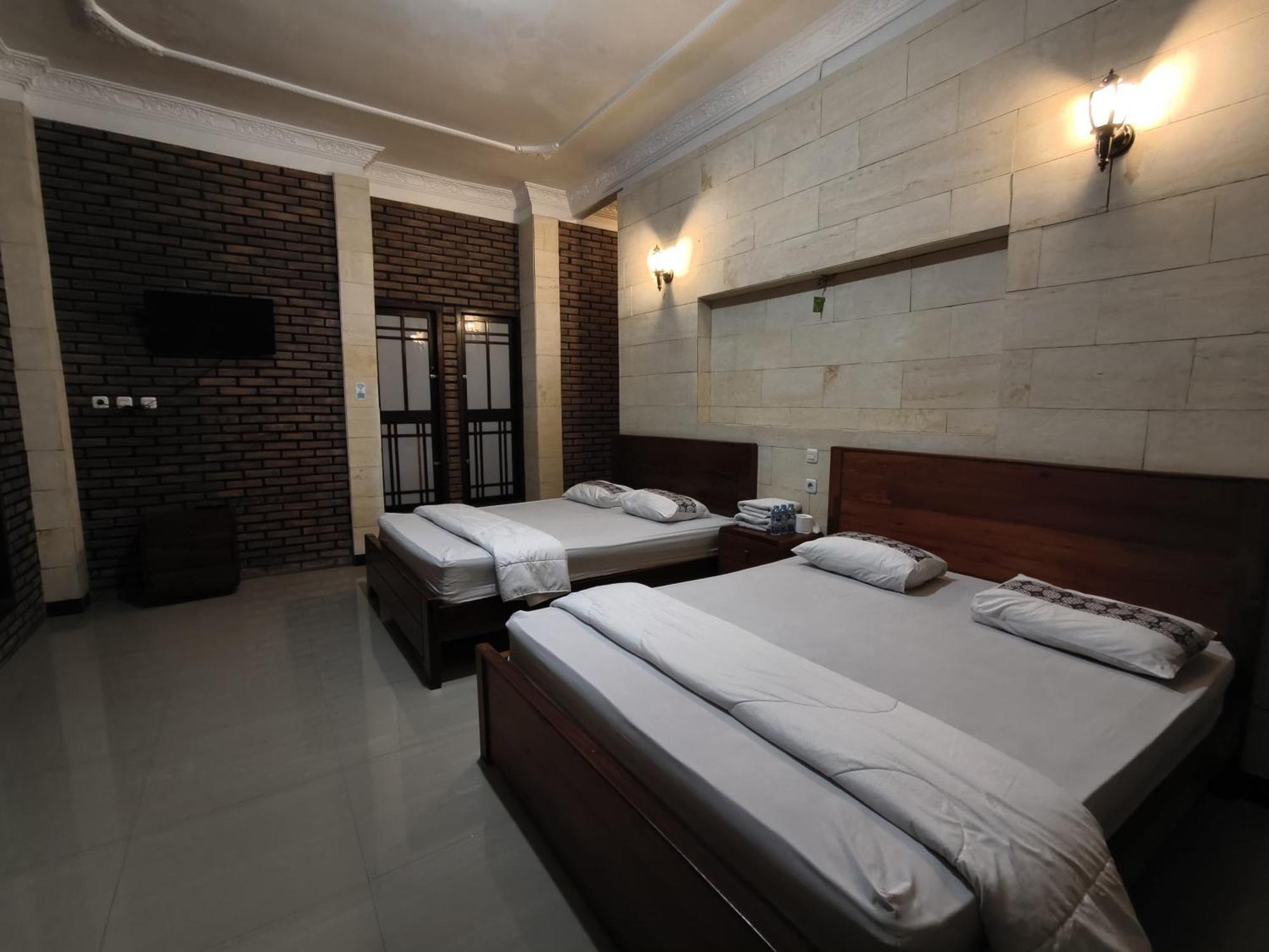 Lotus 2 Guest House Magelang Kültér fotó