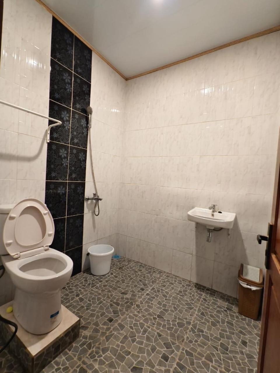 Lotus 2 Guest House Magelang Kültér fotó