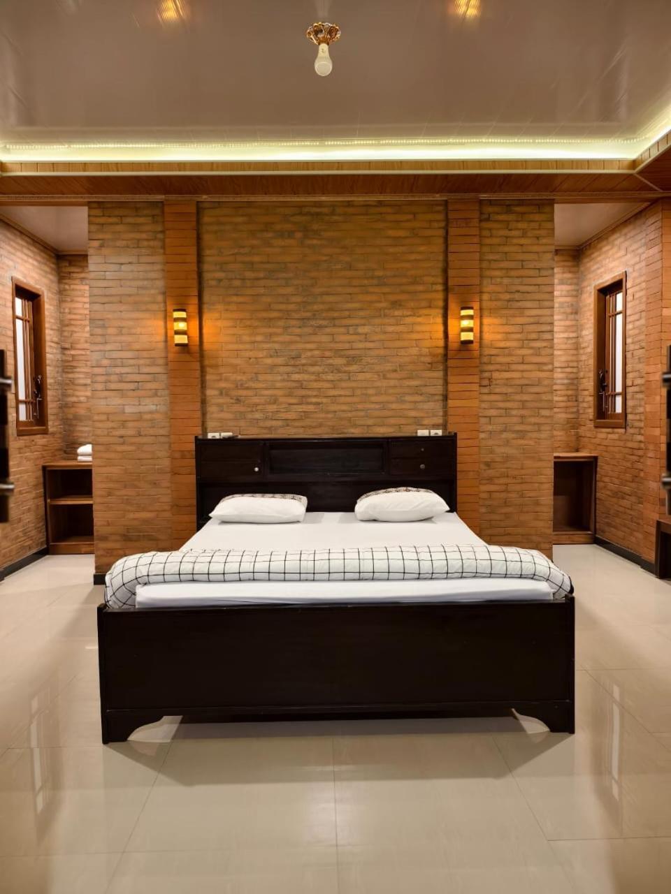 Lotus 2 Guest House Magelang Kültér fotó