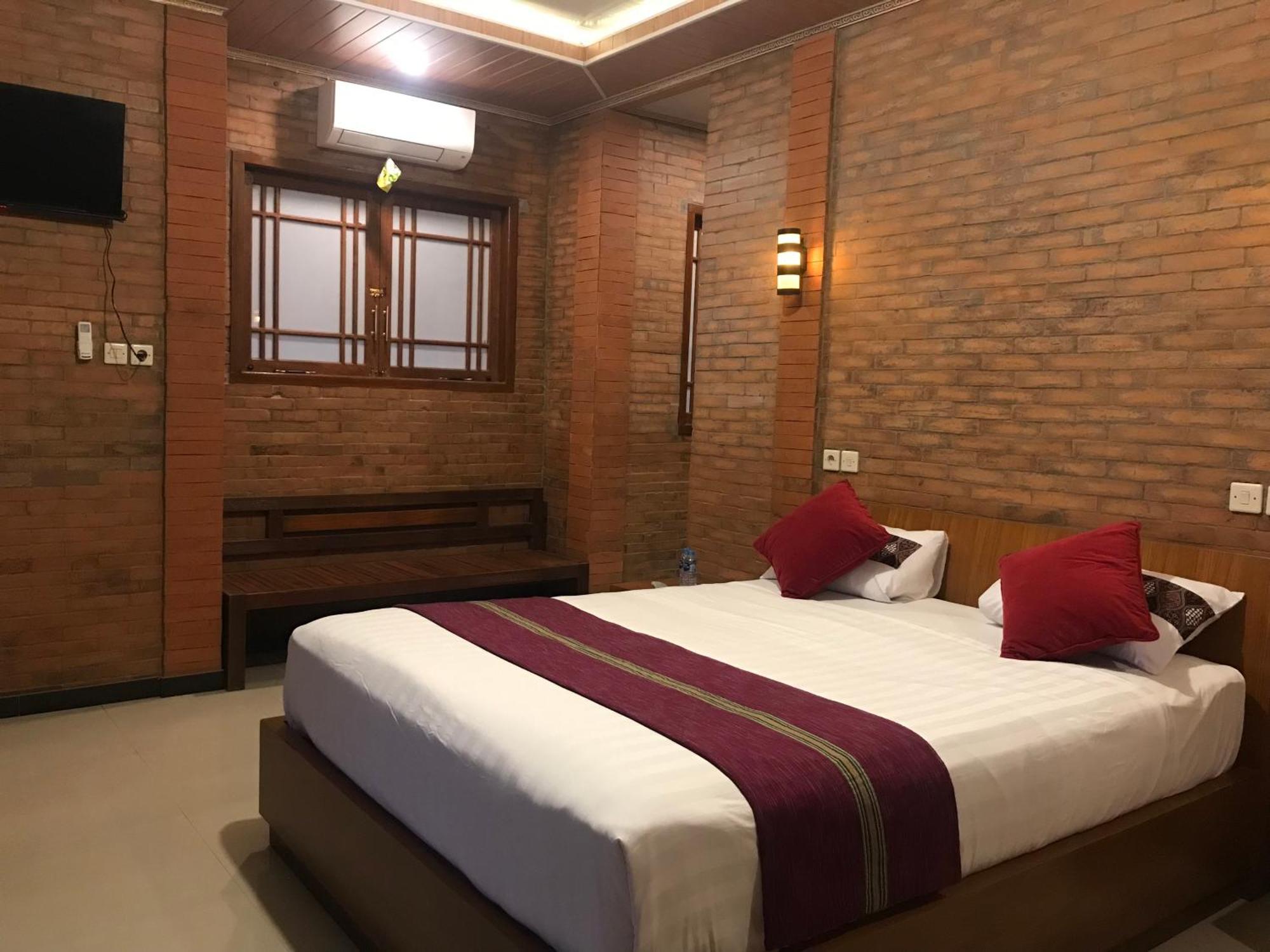 Lotus 2 Guest House Magelang Kültér fotó