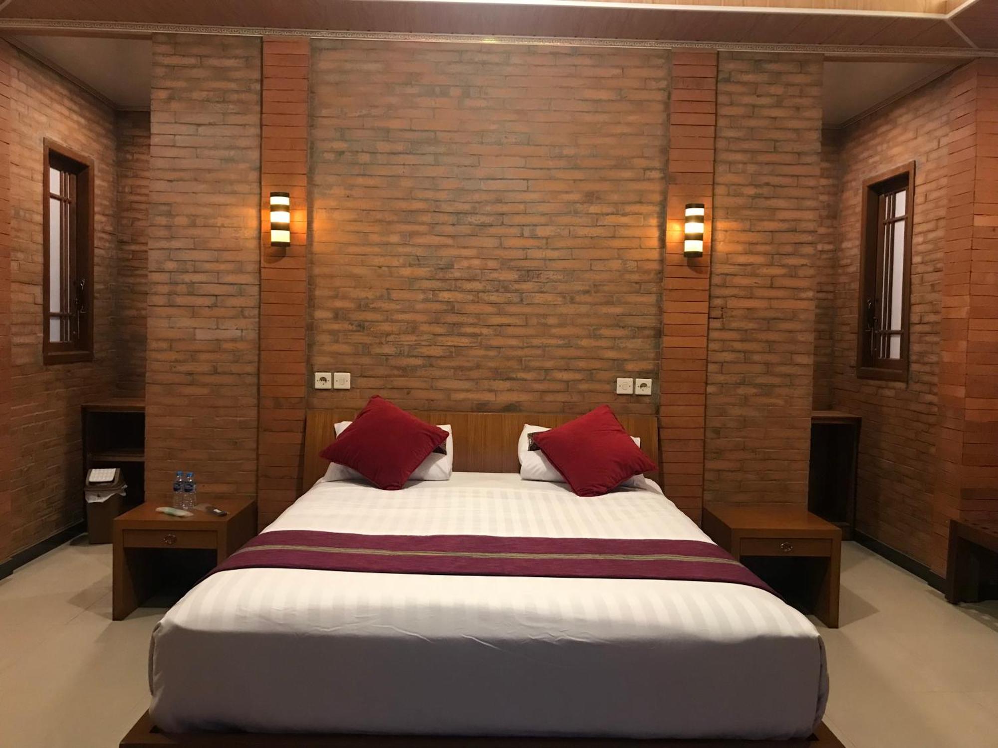 Lotus 2 Guest House Magelang Kültér fotó